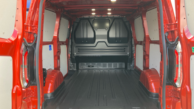 Ford Transit Custom 320 L1 Diesel Awd 2.0 EcoBlue 170ps H1 Van Sport Auto - Image 12